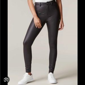 BNWT Ever New Melbourne Faux Leather High Waisted Pants in chocolate